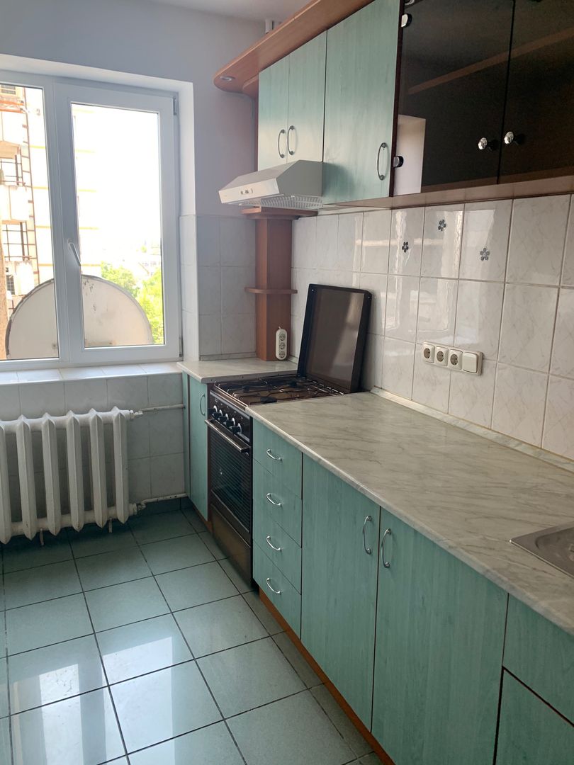 Apartament cu 4 camere de inchiriat zona Dragos Voda, Oradea - Poză 7
