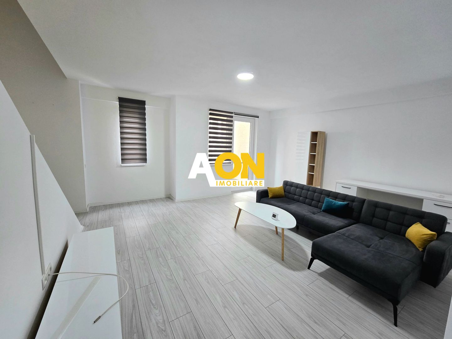 Apartament cu 3 Camere, Scară Interioară, Bloc Nou - Poză 2