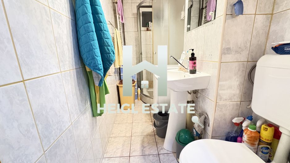 Apartament cu 3 camere in zona Dambovita - Poză 8
