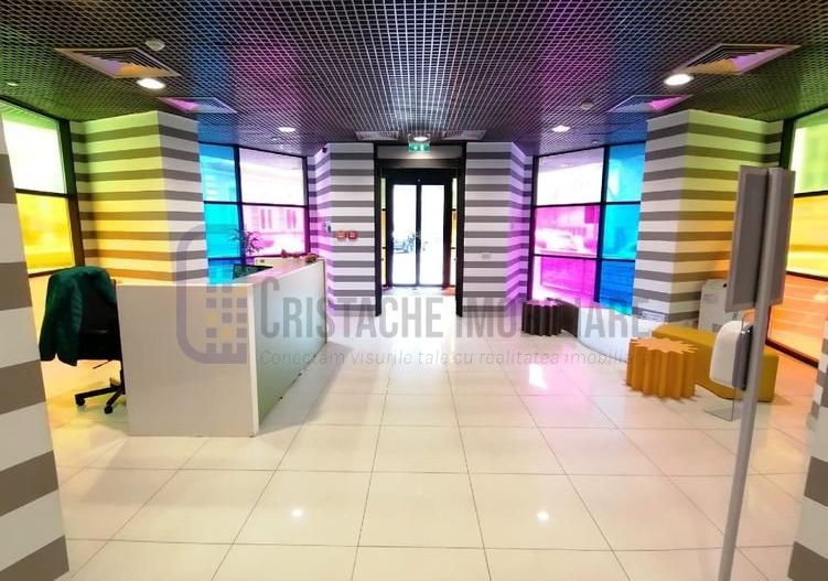 Spatiu birouri, suprafate intre 550 mp si 660 mp, Universitate - Poză 2