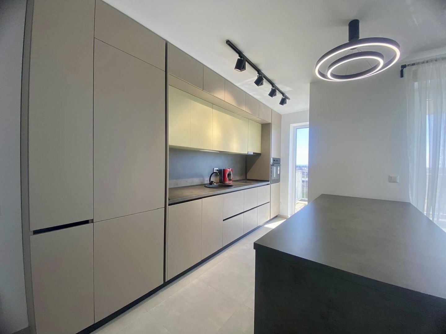 Vânzare apartament cu 3 camere zona rezidențiala Class Park Târgoviște - Poză 3