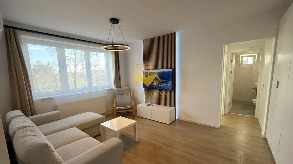 2 camere, decomandate, Modern, Gheorgheni, Zona Albac, Hotel Royal - Poză 2