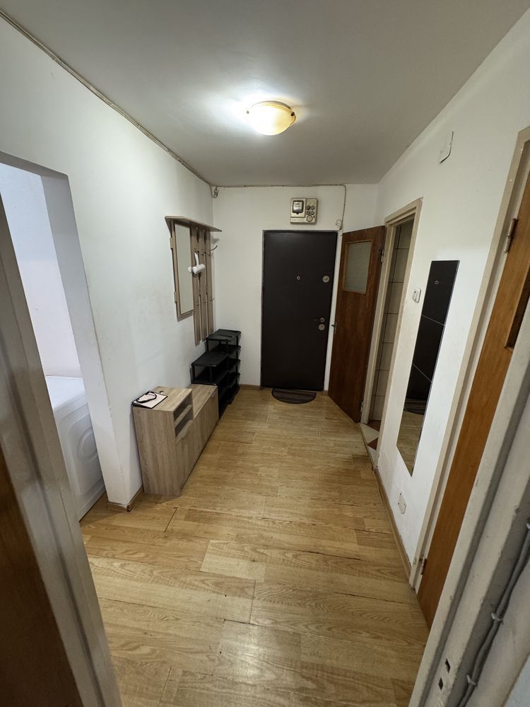 Apartament 3 camere bloc reabilitat metrou Raul Doamnei - Poză 2