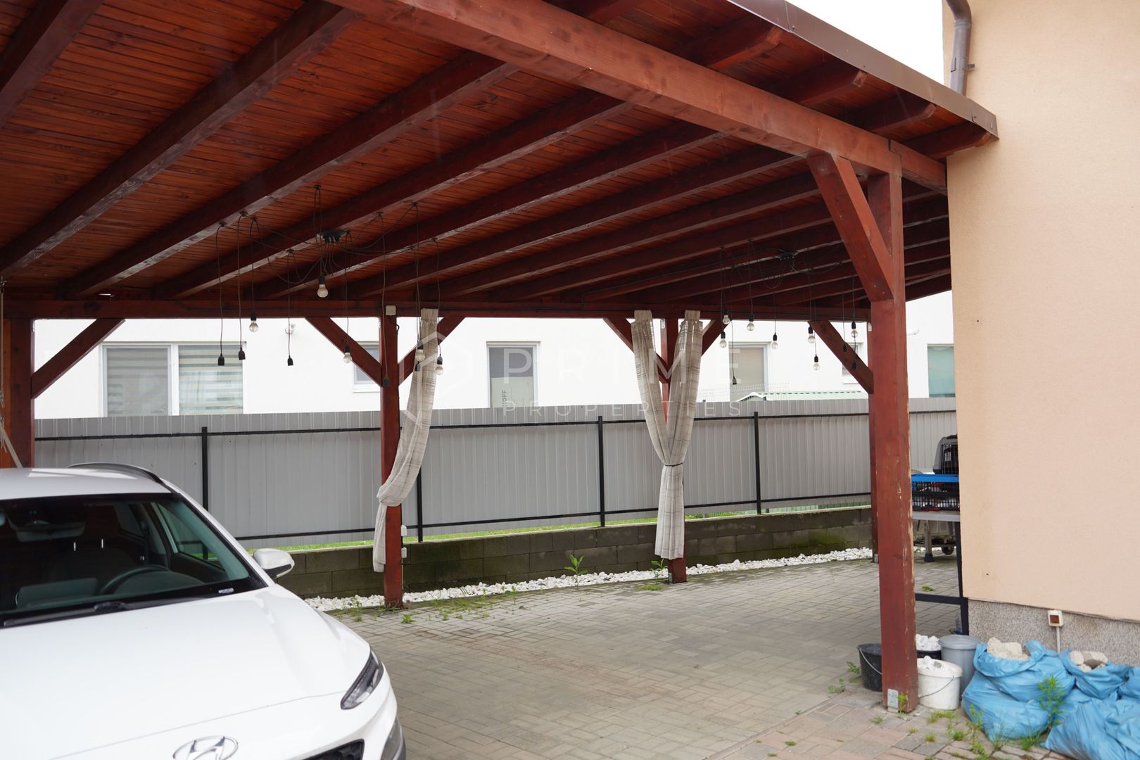 Casă familială spațioasă în zonă liniștită | Sângeorgiu de Mureș | - Poză 17