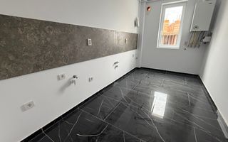 2 camere | Decomandat | La asfalt | Loc de parcare | Statie de autobuz - Poză 3