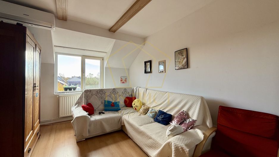 Duplex D+P+1E+M cu 7 camere | Utvin - Poză 12