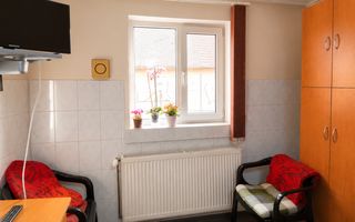 Casă individuală, teren generos de 1.348mp, poziție centrală, Giarmata - Poză 3