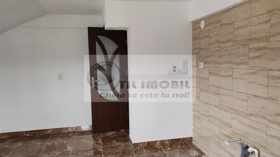 INTABULAT! Ap 3 camere  dec. etaj 1 cu intrare separata Zona Bucium - Poză 18