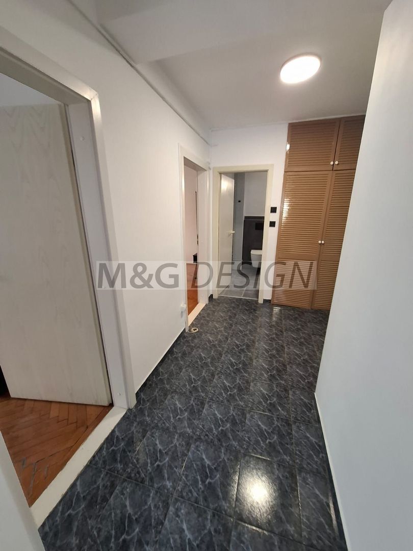 Medicina, etaj 3, CENTRALA, renovat recent - Poză 22