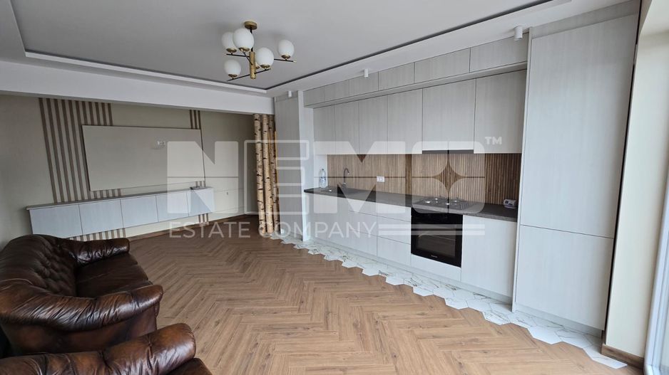 Apartament spațios și luminos cu 3 Camere I Rădăuți - Poză 3