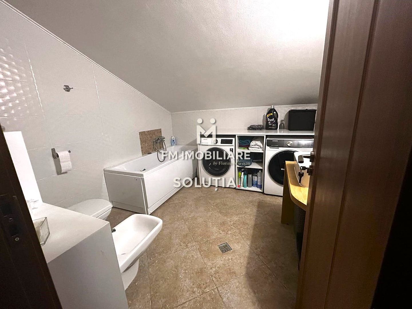 Apartament cu 4 camere – 138 mp utili, zona Valea Borcutului! - Poză 8