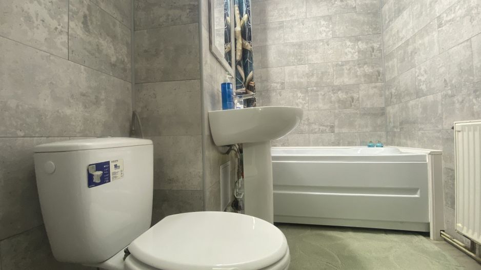 Etajul 1! VAnzare apartament cu 3 camere in Targoviste - micro 11 - Poză 9