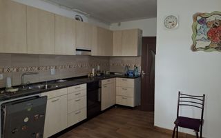 Casa cu 15 camere de vanzare in Bazna, Sibiu ( azil, pensiune) - Poză 8