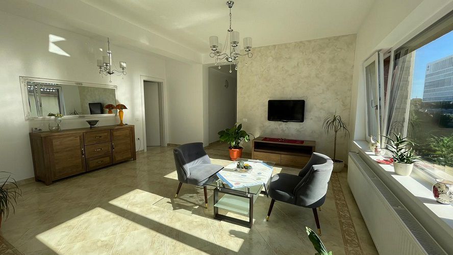 Apartament superb la vila, zona Torontalului. - Poză 2