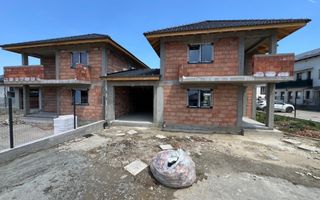 Casă individuală cu garaj , curte generoasă - Poză 22