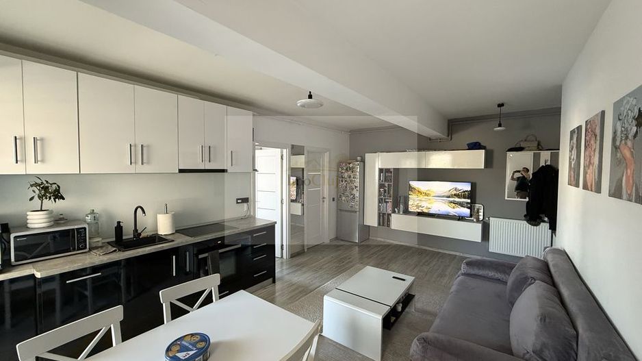 Apartament 2 camere | Luminos | Balcon generos - Poză 1