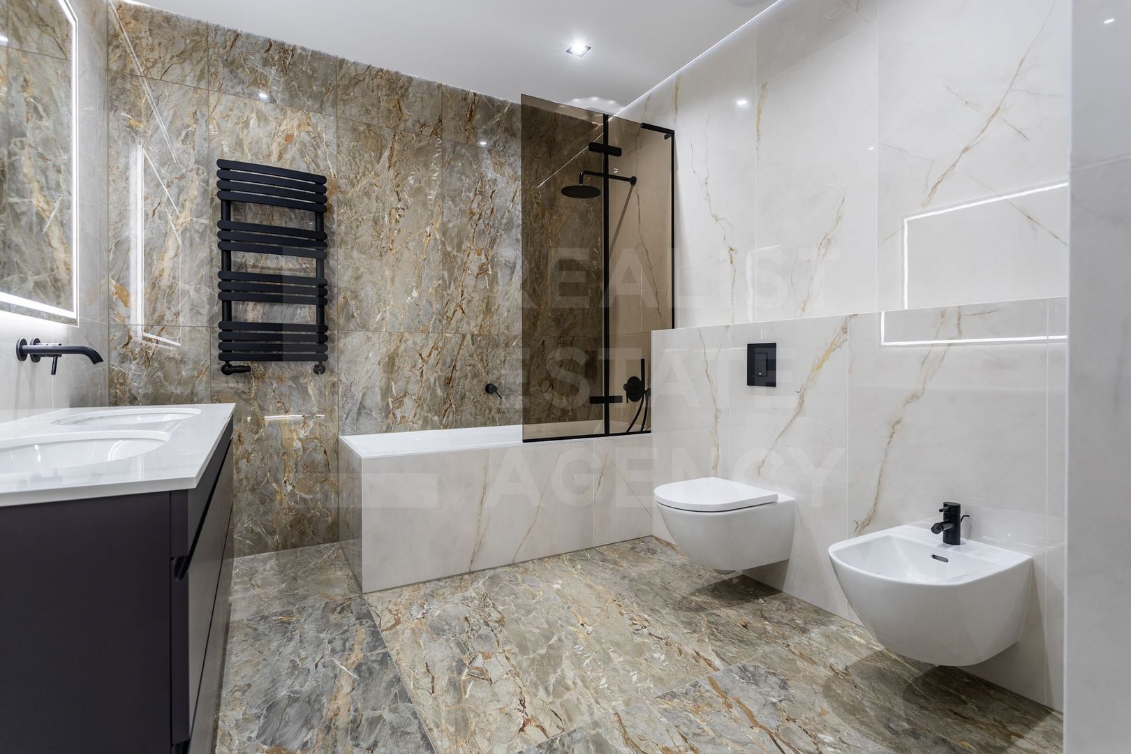 Chirie, apartament, 4 camere, str. Universității, Centru - Poză 37