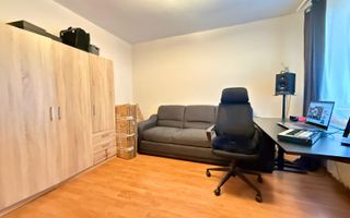 2 camere decomandate, lângă Baza Sportivă La Terenuri - Poză 4