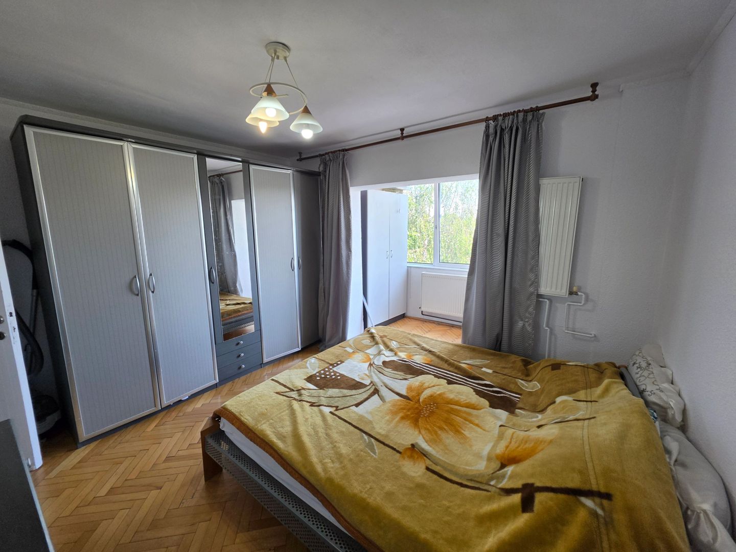 Vand apartament cu 4 camere aproape de centru - Poză 12