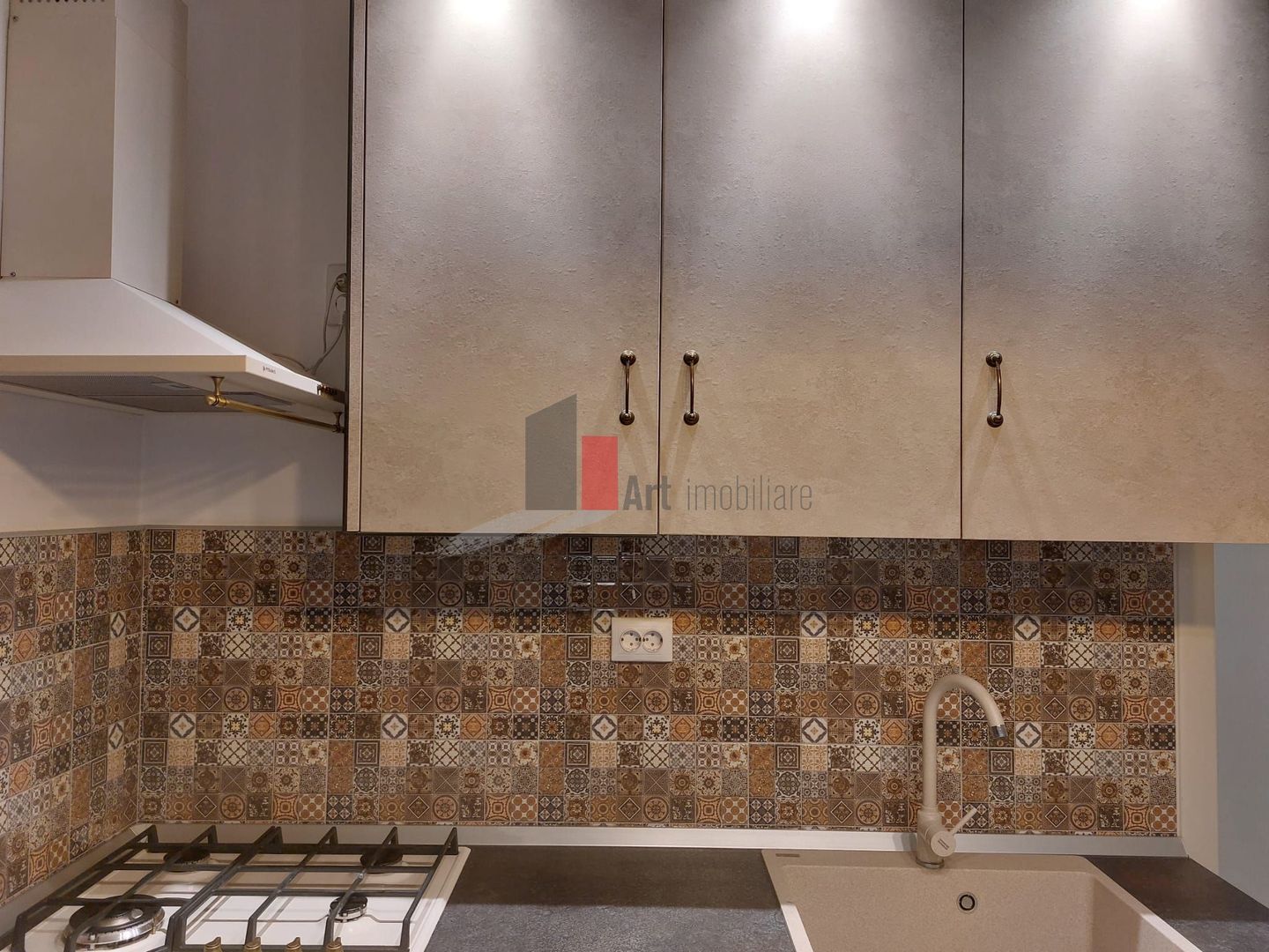 Apartament "COBERTURA", PENTHOUSE "PIATA SPANIEI", TERASA 63 mp, CONSOLIDAT 1978 - Poză 35