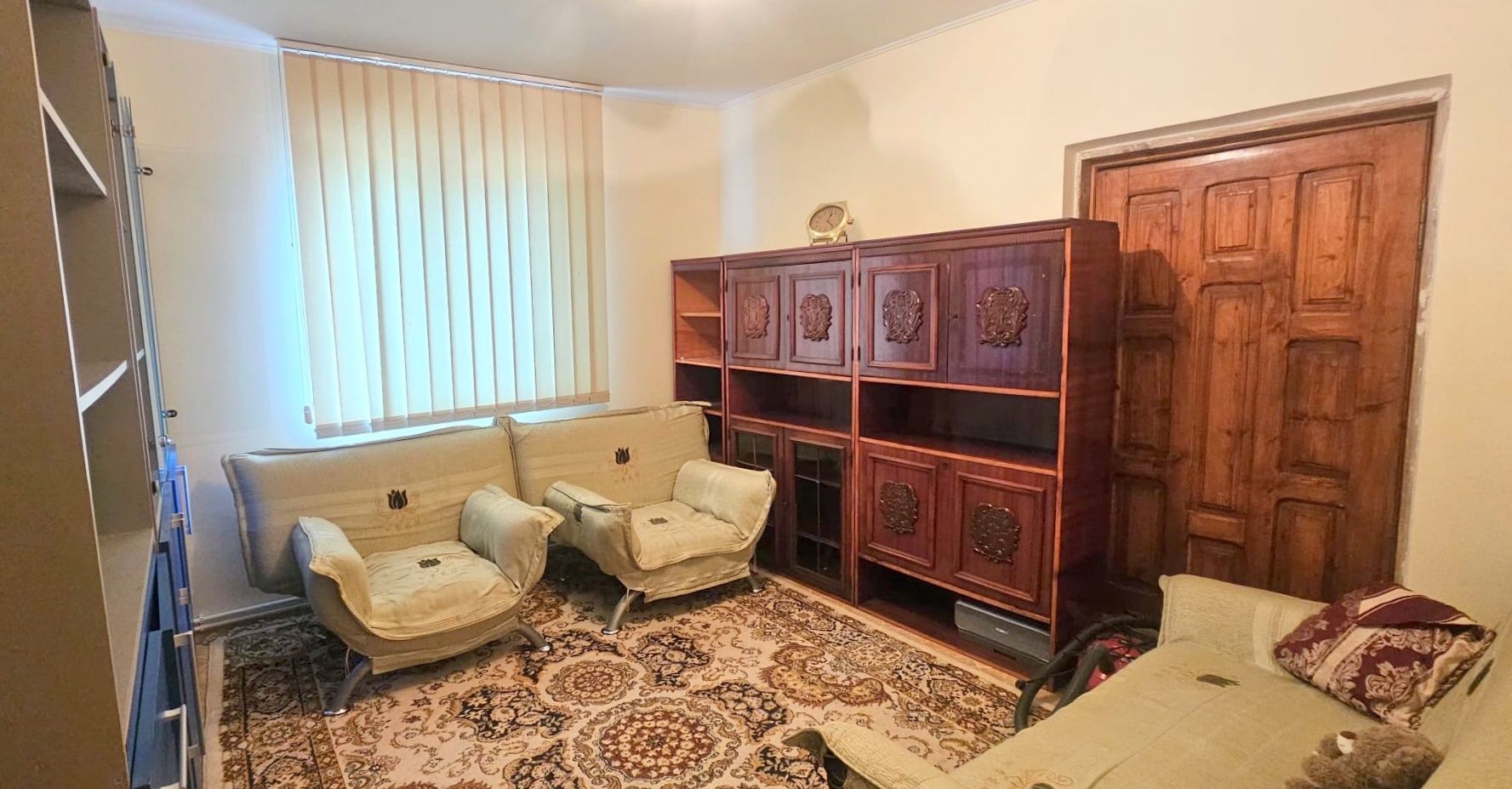 Casa la sol cu teren 1055 mp si livada - Vanatori, Galati - Poză 9