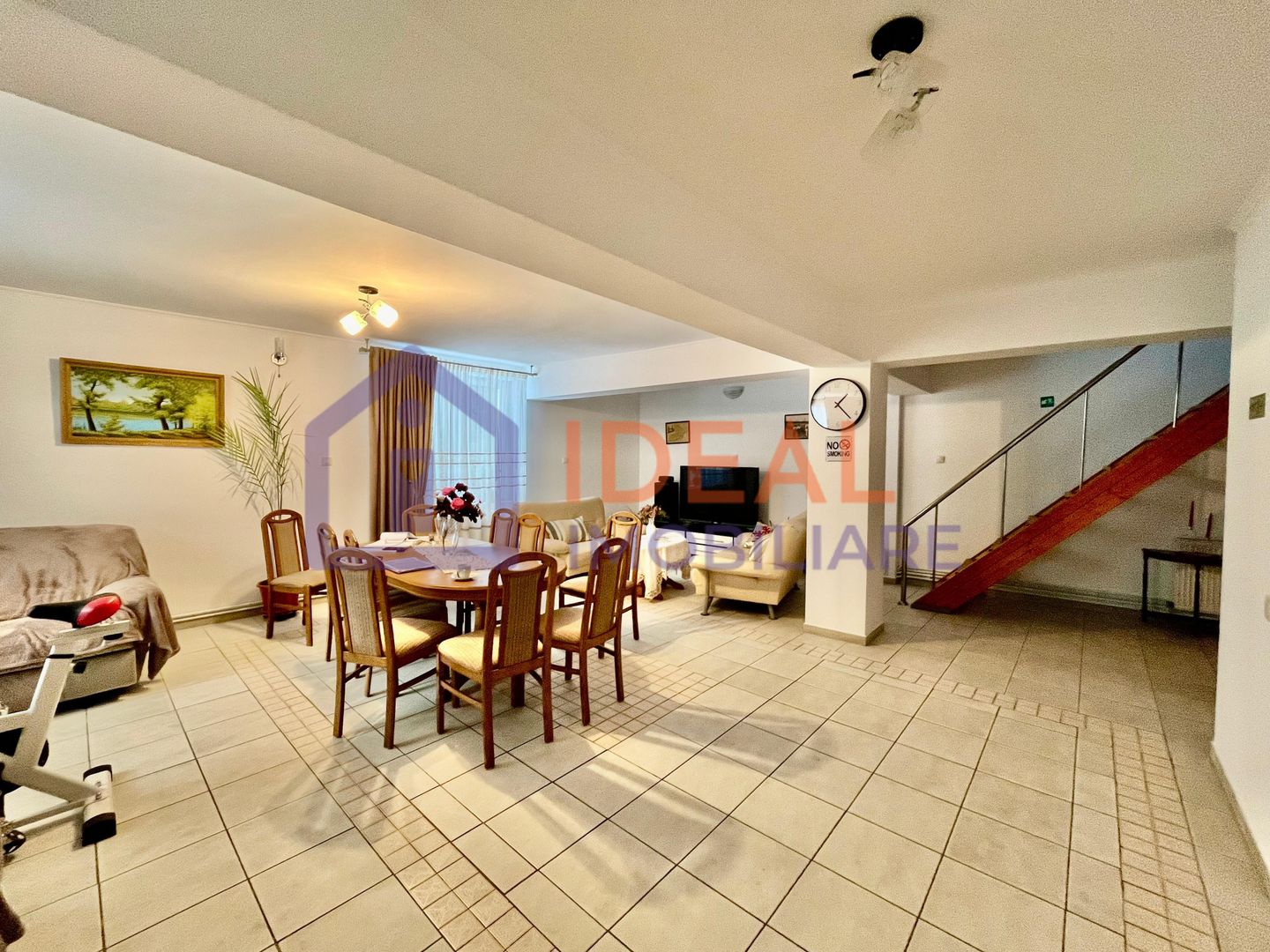 Pensiune de vânzare în Cârțișoara – investiție turistică la poalele munților - Poză 5