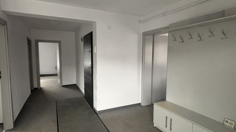 Vila Spatioasa 240 mp, Teren 820 mp Sibiu-Arhitectilor - Poză 2