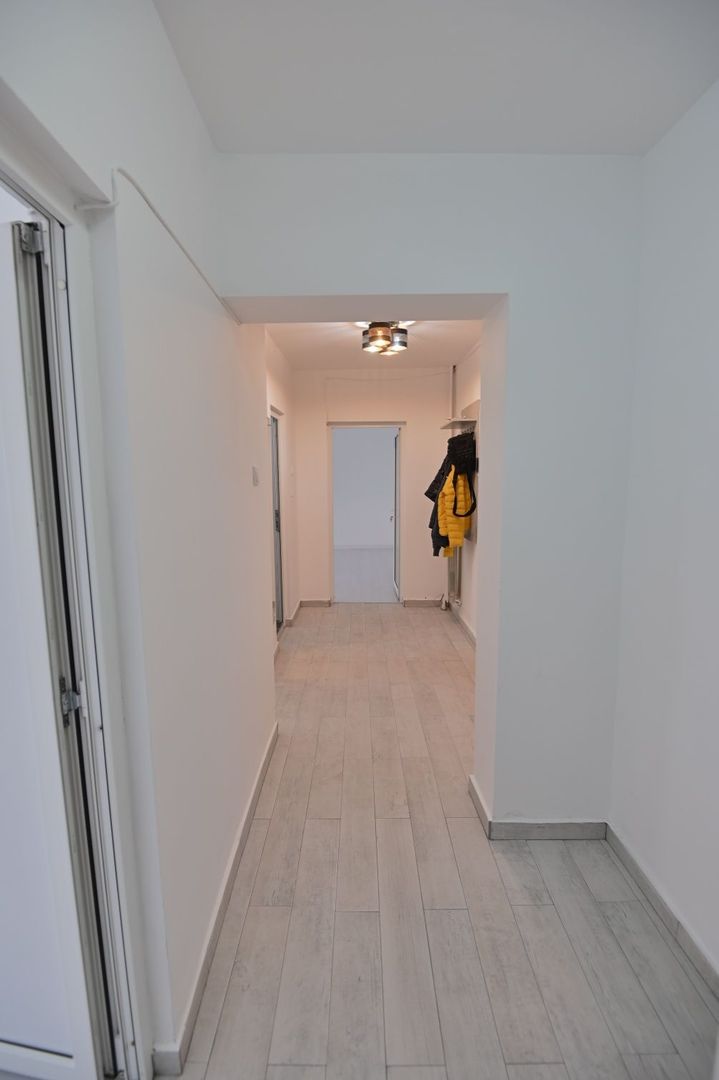 Inchiriere 2 Camere Stradal Bd Decebal Rond Alba Iulia Gol Ideal Sediu / Birou - Poză 8