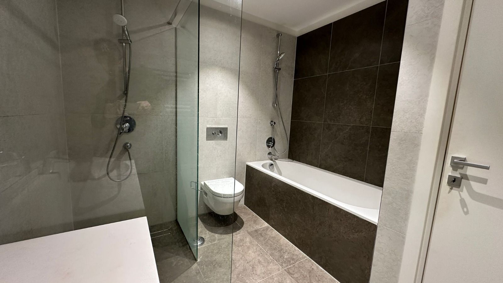 Apartament modern exclusivist cu 2 camere în One Herăstrău Plaza - Poză 17