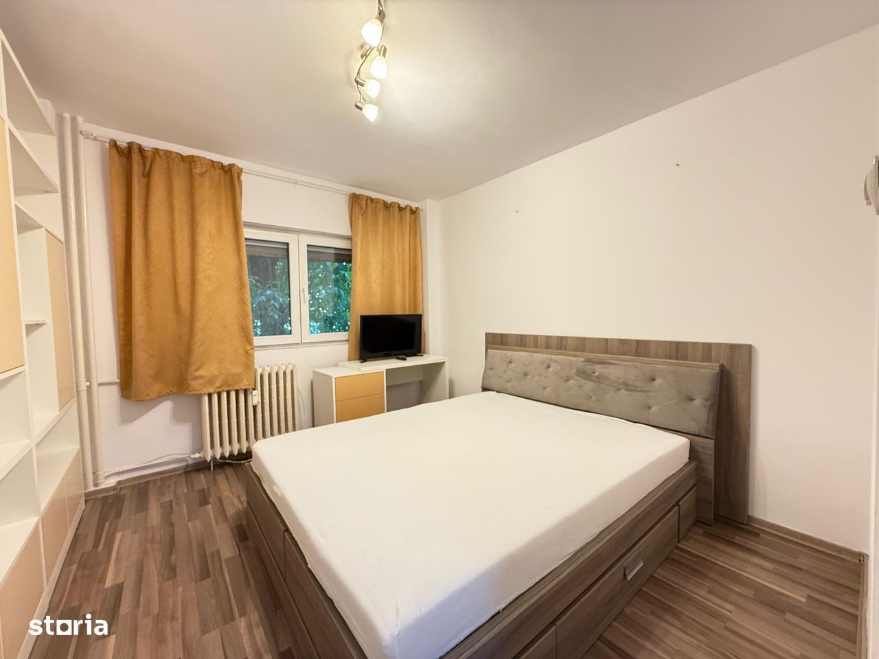 Apartament de vanzare - Poză 2