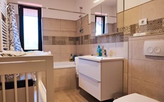 Vila tip Ranch langa Padure - Poză 19