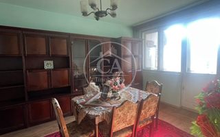 Apartament cu 3 camere de vânzare în zona Rogerius, Oradea - Poză 3