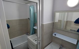 Apartament 3 camere, renovat complet, mobilat și utilat, lângă Colegiul Național „Mihail Sadoveanu”, Pașcani, cu pod pe toată suprafața - Poză 4