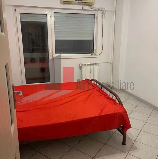 Apartament Piata Unirii, 2 cam, et 6/8, 3 balcoane - Poză 4