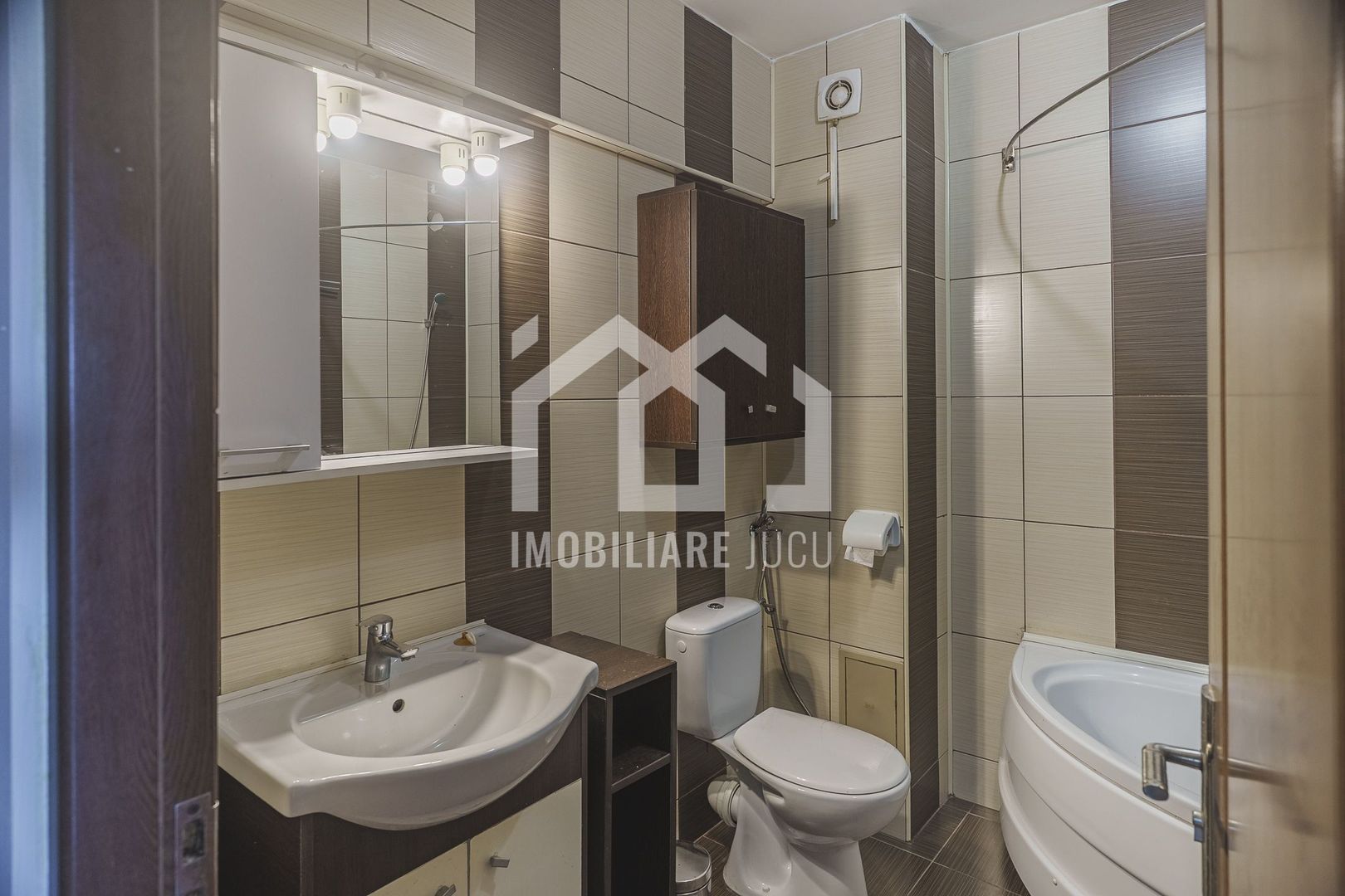 Apartament 2 camere, 56mp utili, Finisat, Zona Panemar, Jucu de Mijloc - Poză 8