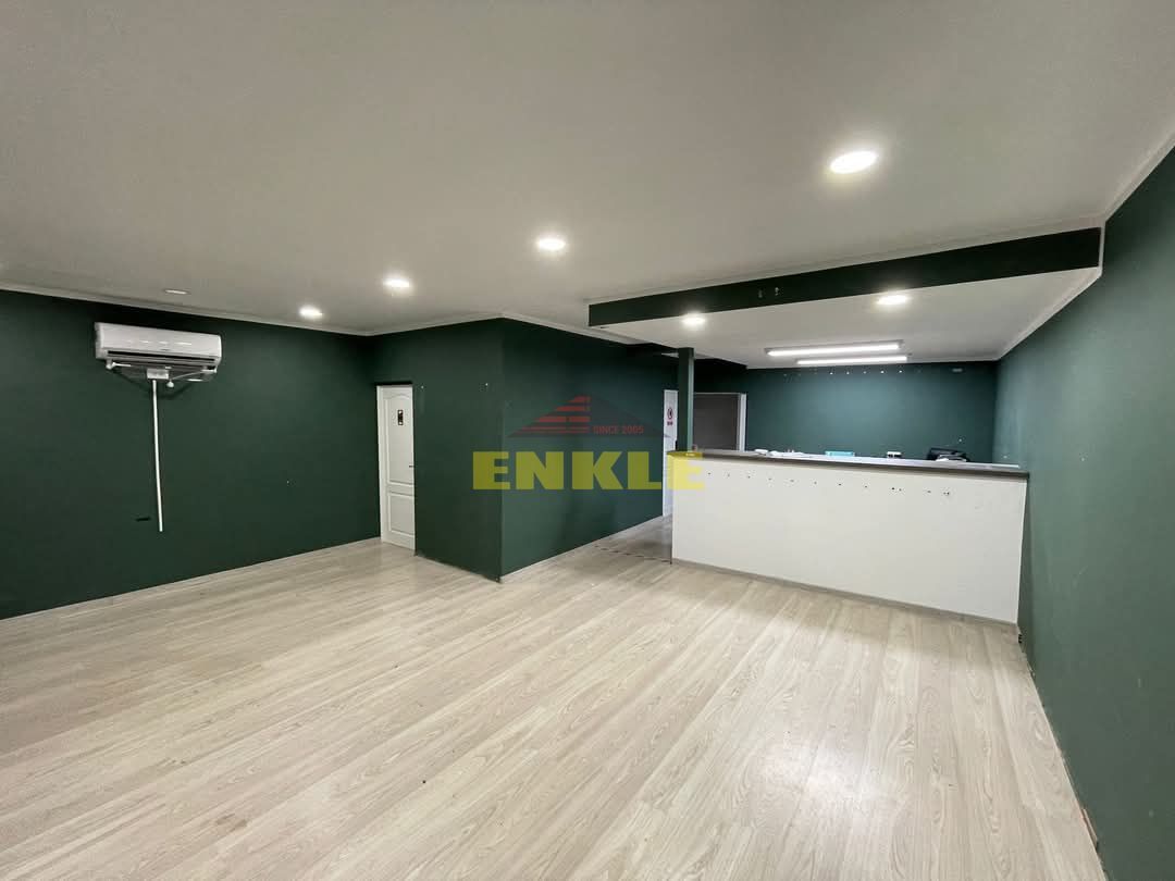 De inchiriat spatiu comercial+terasa - Poză 1