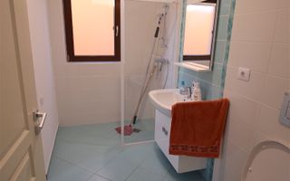 VILA DE INCHIRIAT - ZONA CALEA ARADULUI - Poză 21