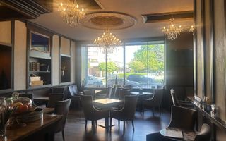 Spațiu comercial de închiriat, pretabil restaurant, 140 mp,  Str 13 Decembrie - Poză 1