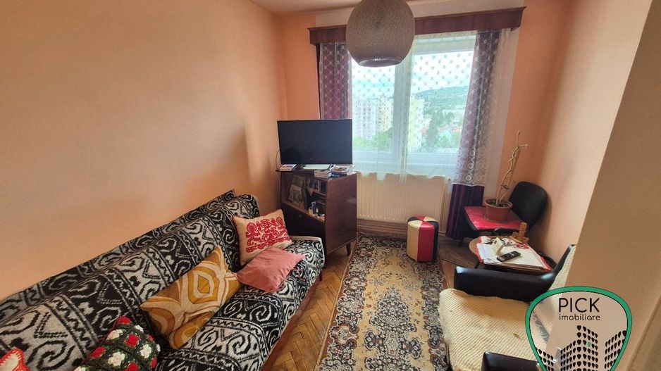 P 1231 - Apartament cu 3 camere în Târgu Mureș, Dâmbu Pietros, hol pătrat - Poză 7