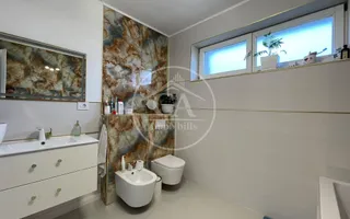 Casa de vanzare cu 10 camere in Santandrei, Bihor - Poză 43