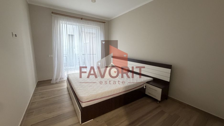 Bucatarie inchisa. Curte proprie. Cu 2 bai - Poză 12