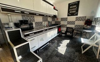 Casă de vânzare – zona Pictor Andreescu / Intrarea Trifoiului - Poză 2