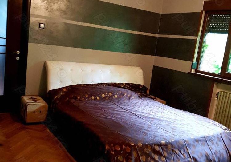 Apartament ultracentral Armeneasca 4camere 97mii - Poză 3