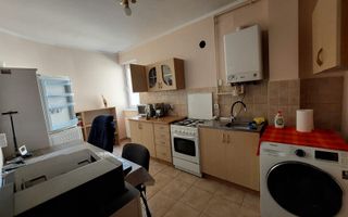 Apartament spațios cu 3 camere în zona Borhanci - Poză 4