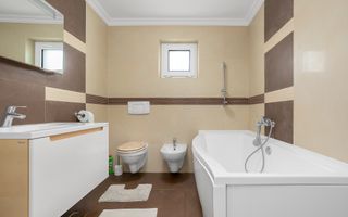 Casă 4 camere / două băi (mobilată și utilată) 860 mp teren - Poză 16