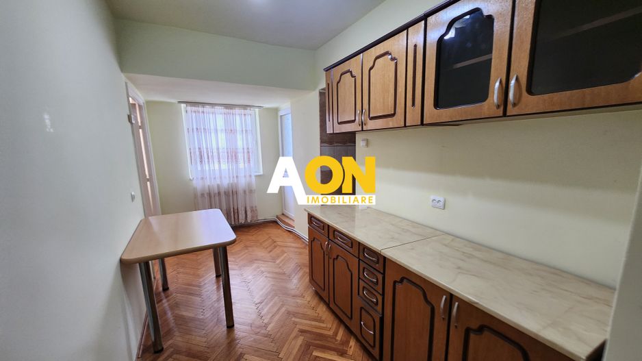 De vanzare apartament 2 camere, pozitie excelenta, Centru - Poză 5