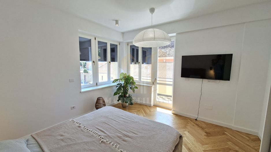 Apartament 3 camere Poarta Schei Brasov - Poză 12