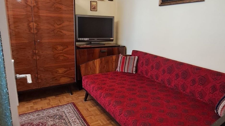 Apartament cu 3 camere, parter inalt, zona Sovata-malul Crisului - Poză 13