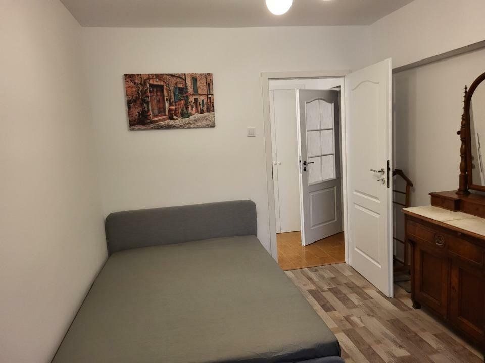 Apartament 2 Camere Renovat 2024 - Poză 3