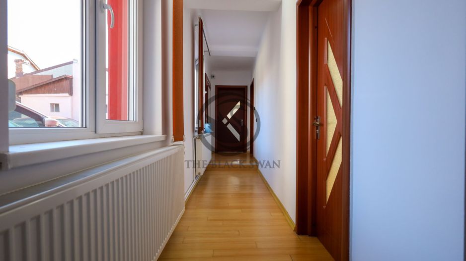 Apartament 2 Camere | Zona Centrală | Acces Privat și Parcare - Poză 5